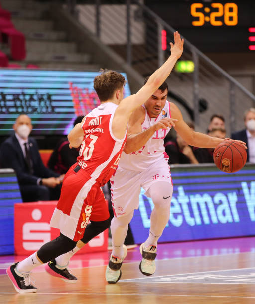 不仅从容应 不仅从容应