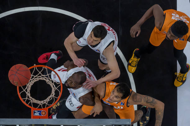 家队的整体 家队的整体