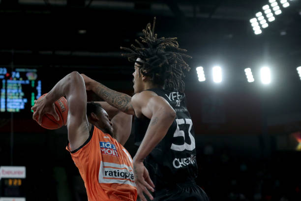 的坚实地位 的坚实地位