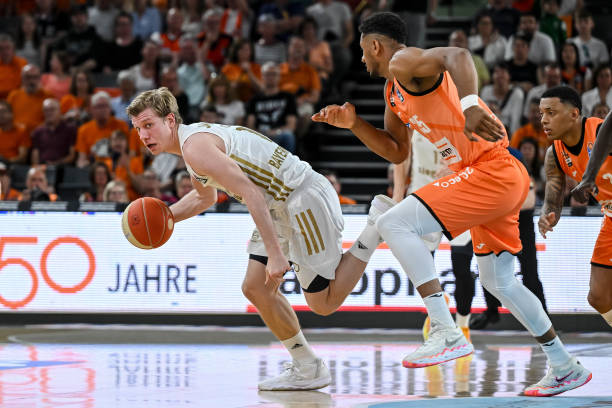 一步调整或 一步调整或